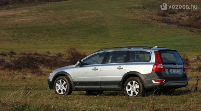 Velünk tart a kalandokban