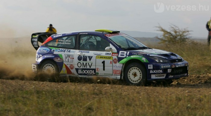 Pénzt gyűjt a Molra az OMV 4 | Vezess 2007-ben megvédte bajnoki címét Benik
