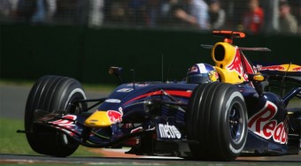 A Red Bull a Renault-verné meg