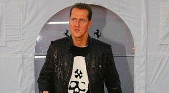 Schumi taxisofőrnek állt!