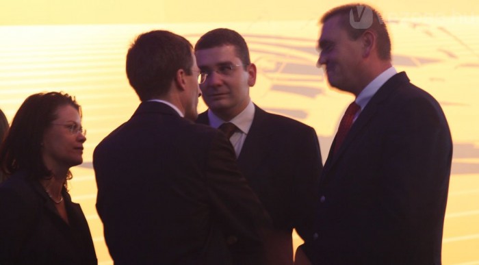 Kóka, Gyurcsány együtt örül 9 | Vezess Már láttuk valahol