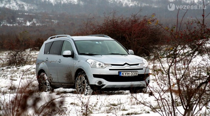 Japán technika és kis design a franciáktól