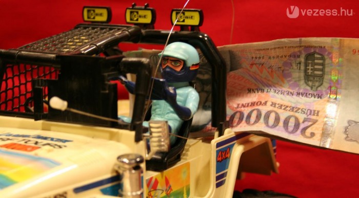 Viszi a pénzt