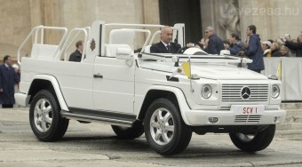 Új Merciben a Pápa