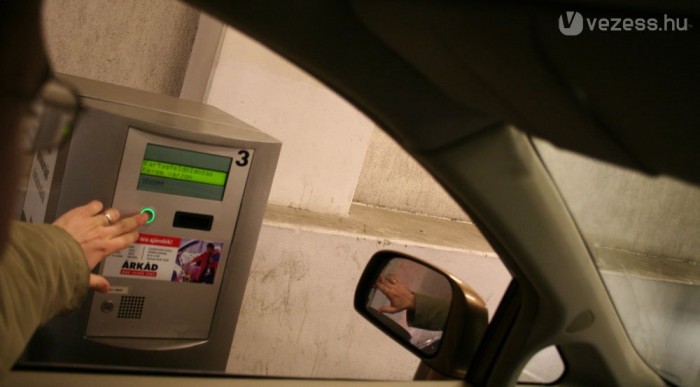 Nincs kérdés, nyomjuk a gombot