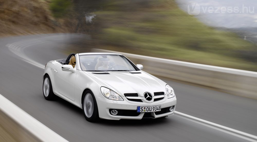 Megújult a Mercedes SLK 1