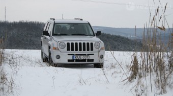 Jeep és vietnami papucs