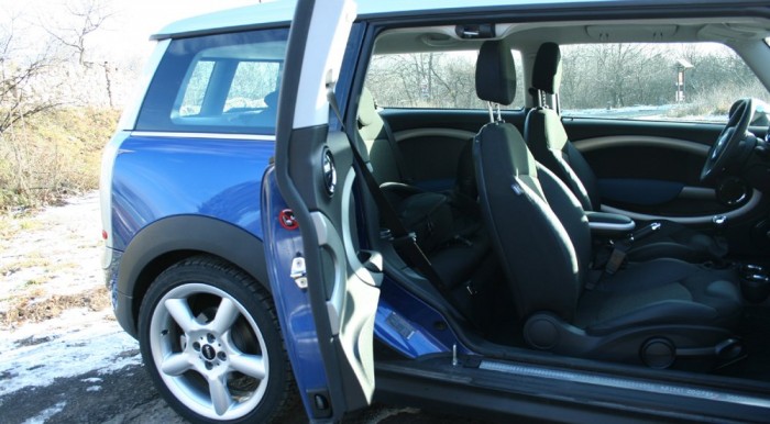 Tessenek beszálni, emitt az ajtó