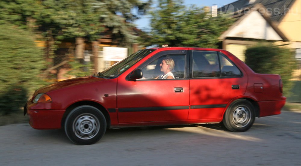 Suzukit tesztelni is baró!