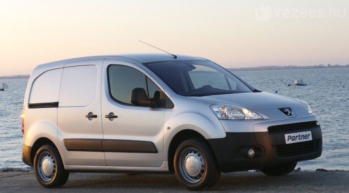 Új családi Peugeot 3 | Vezess Új családi Peugeot 3