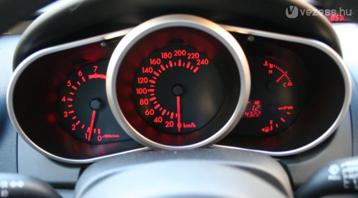 210-nél leszabályozza az elektronika