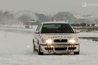 Hozott autó és téli gumi a részvétel feltétele