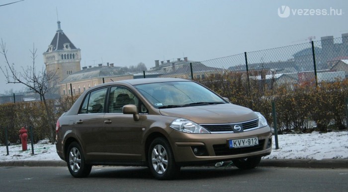 Hogyan fogyaszt kevesebbet? 11 | Vezess Okosan vezetve a Nissan takarékos