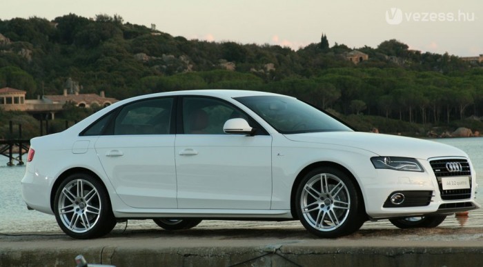 Alapjaiban új autó a 2008-as Audi A4