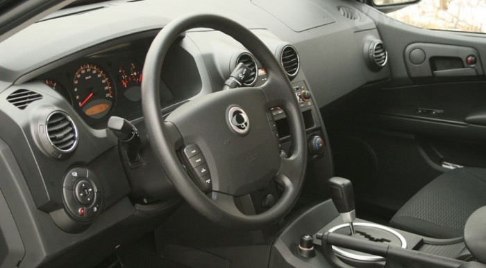 Teszt: Ssangyong Actyon Sports 2,0 Xdi 9 | Vezess Vezetőállás