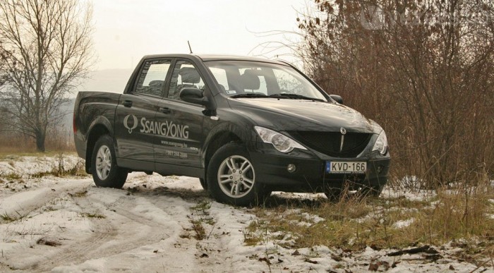 Teszt: Ssangyong Actyon Sports 2,0 Xdi 8 | Vezess Csókoltatjuk a dizájnert