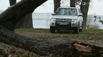 Teszt: Mitsubishi Pajero 3,2 DI-DC