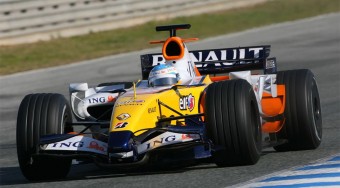 Alonso jött, látott, és győzött Jerezben