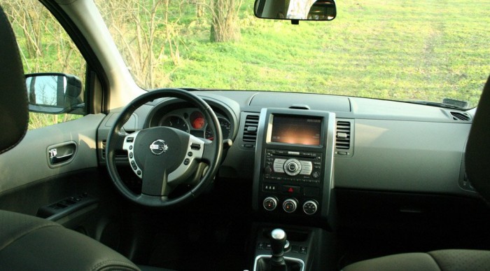 Navi, kihangosító, tolatókamera egyben