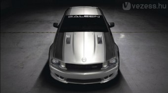 Limó, ebéd, drága autó