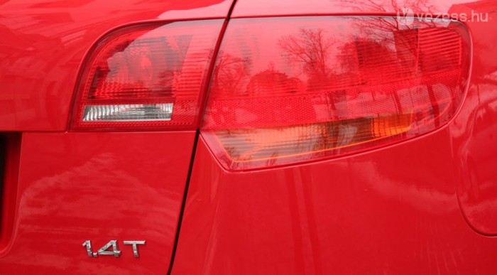 Nincs ráírva, hogy TFSI