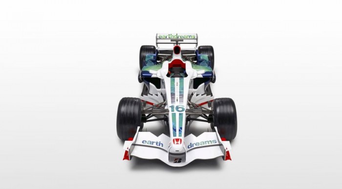 Félig öltözött át az új Honda 6 | Vezess Drámai fejlesztések jönnek