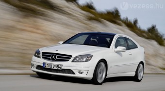 C-Merci három ajtóval