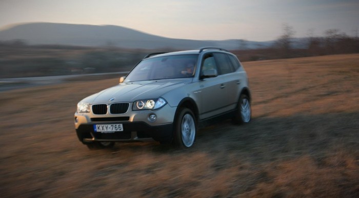 Teszt: BMW X3 2.0d 8 | Vezess Színre fújták a műanyagot