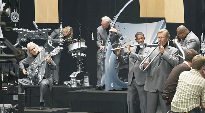 A hangszerek mind az autóból készültek