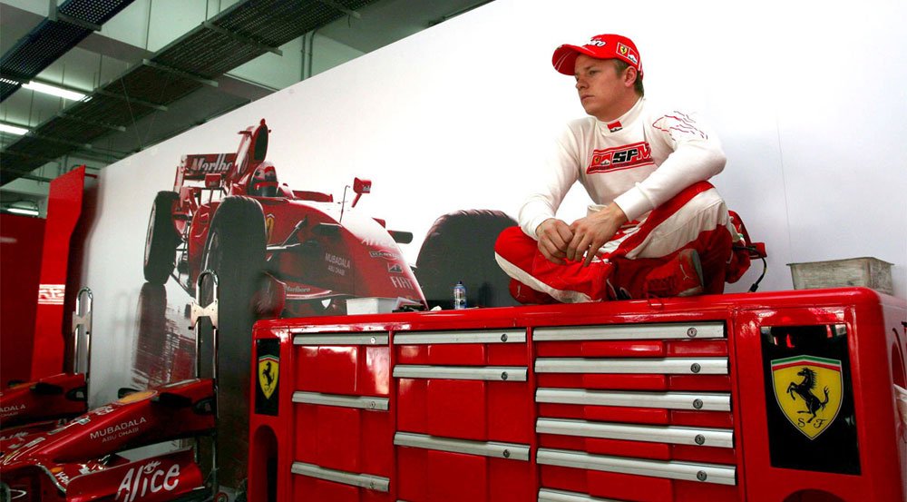 Eladják Räikkönen F1-esét 9