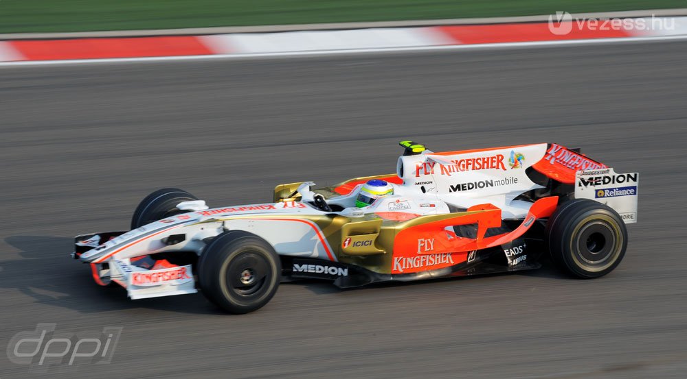 Egyre közelebb a B-McLaren