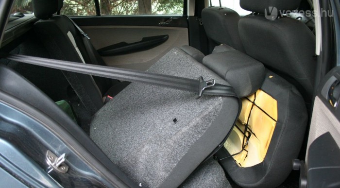 Olcsó és kedvelt kombi 8 | Vezess A régi Fabia ülésének lehajtása 1