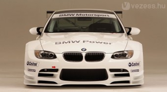 BMW M3 versenypályára