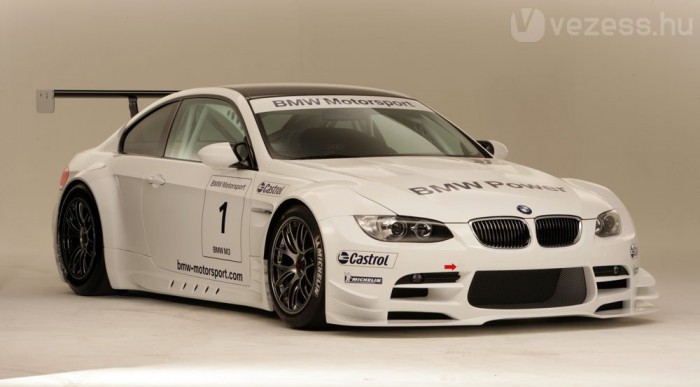 BMW M3 versenypályára 7