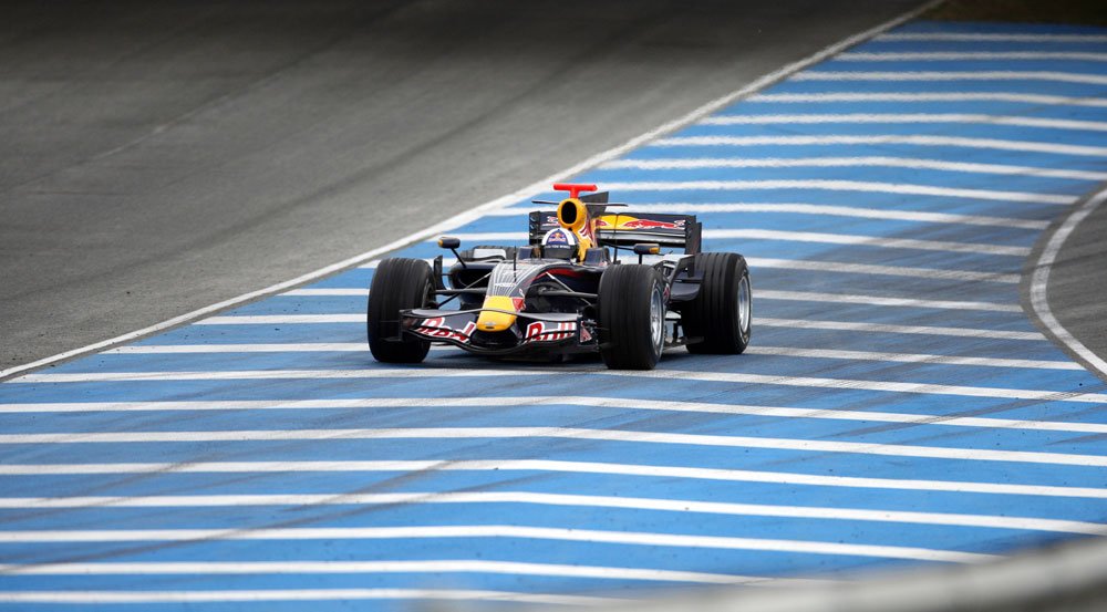 Coulthard bírta webber tempóját