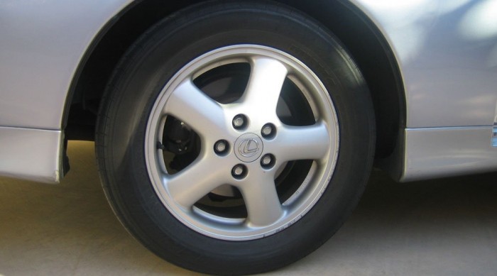 Csöppet sem sportos a gumi