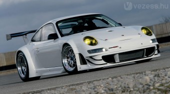 100 millió az új Porsche versenyautó