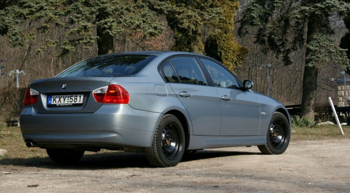 122 lóerős a 316-os