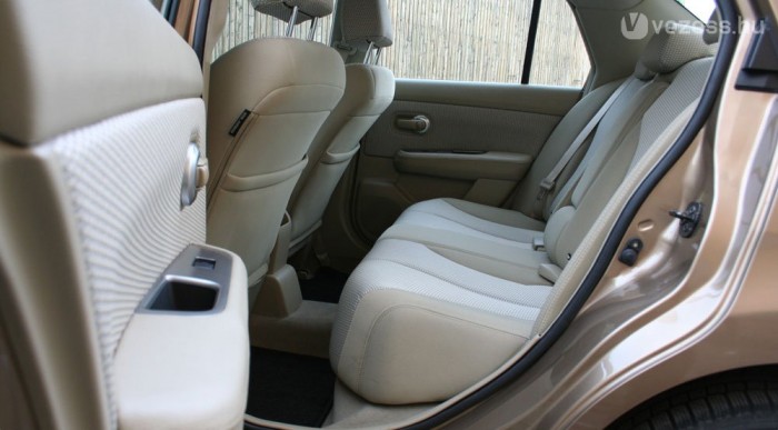 Nem is érteni, mitől ilyen tágas a Tiida