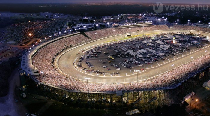 Magyar versenyző a NASCAR-ban 5