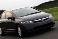 A Civic Hybrid marad