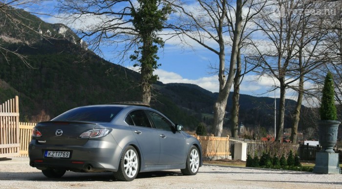 7,7 millióba kerül, csurig extrákkal