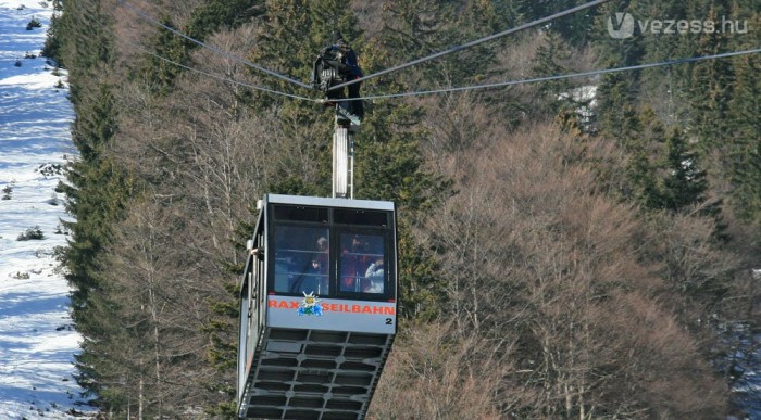 Nem öngyilkosjelölt, a kötelet ellenőrzi