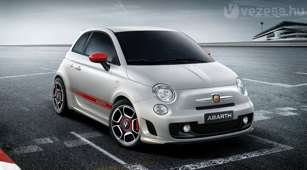 Élményautó lesz az Abarth 500 7