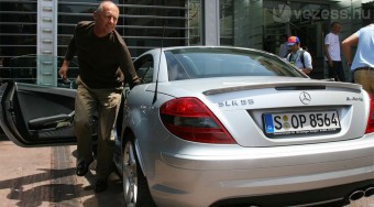 Kirúgják a McLaren-vezért