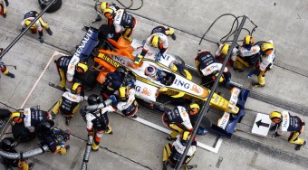 Türelmet kér a Renault