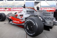 Eső után köpönyeg a McLarennél 108