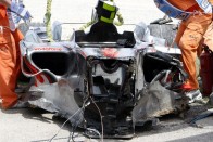 Eső után köpönyeg a McLarennél 157