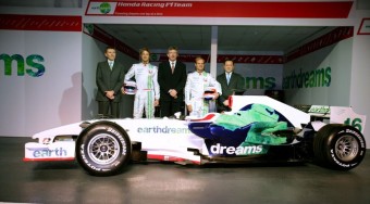 Vezéráldozat a Hondánál