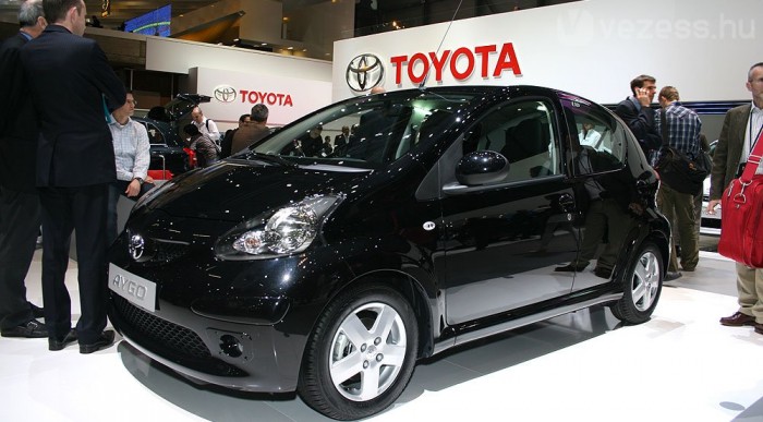 Nem lesz nyugdíjas Toyota 8 | Vezess Az Aygo-tulajok a legfiatalabb, az Avensist és a Land Cruisert vásárlók a legidősebb toyotások